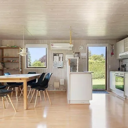 Sj299-hejlsminde-poppelvaenget-4 * Hejlsminde