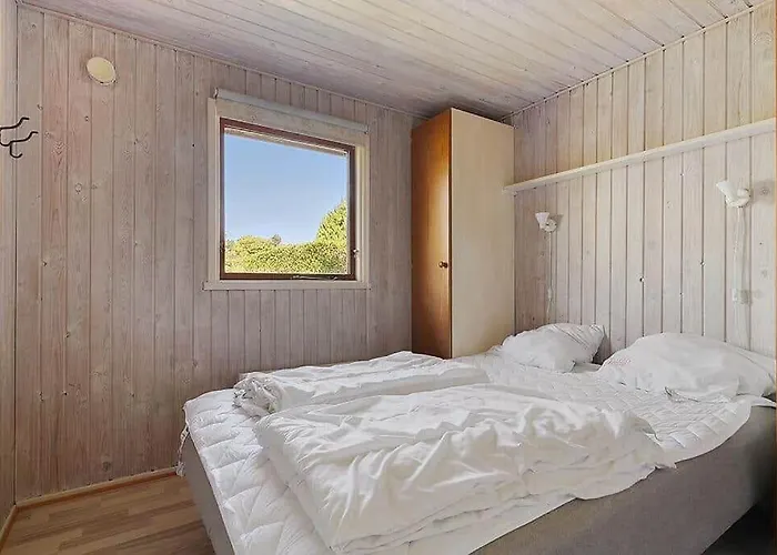 Sj299-hejlsminde-poppelvaenget-4 *